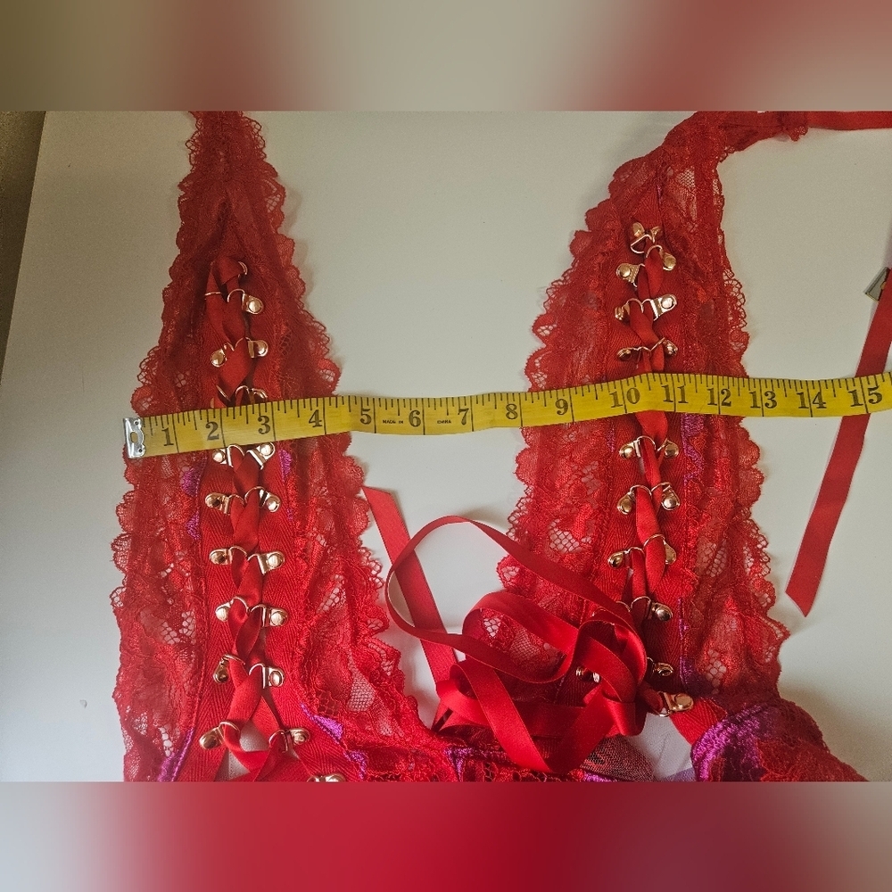 Savage X Fenty Women's Vibrant Red Lace Bodysuit Size Large Valentines ,Sexy - Picture 8 of 13